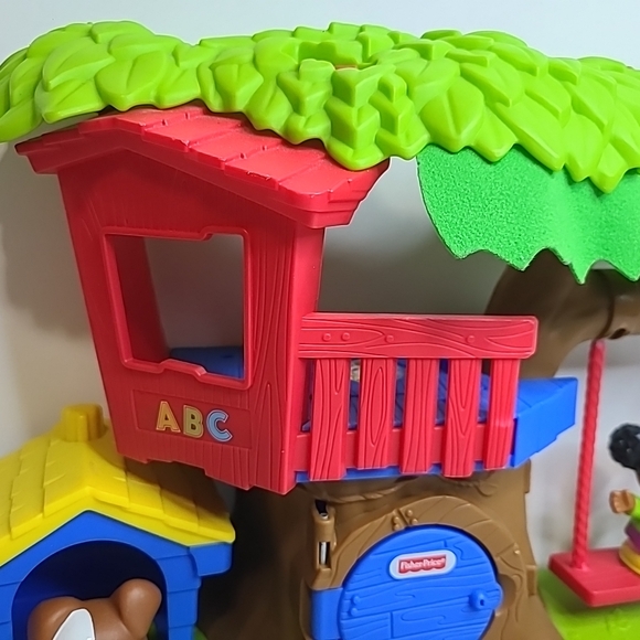 Fisher-Price Little People Swing & Share Treehouse playset - Picture 6 of 7